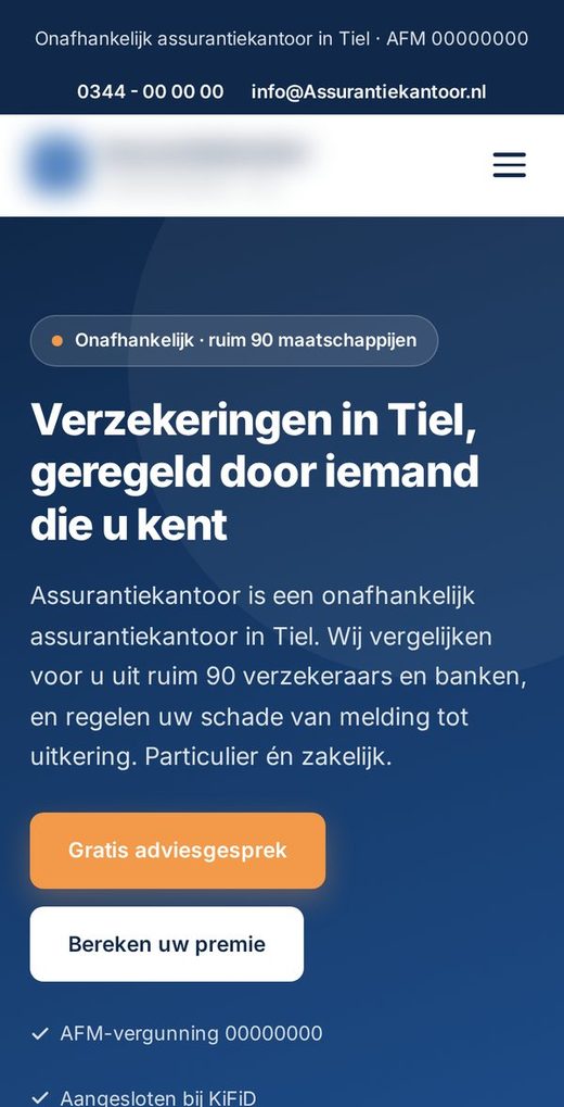 De nieuwe site op een telefoon: direct de belangrijkste zin, het telefoonnummer en een aanvraagknop.